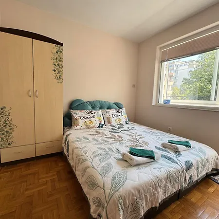 Apartment Sea Breeze *